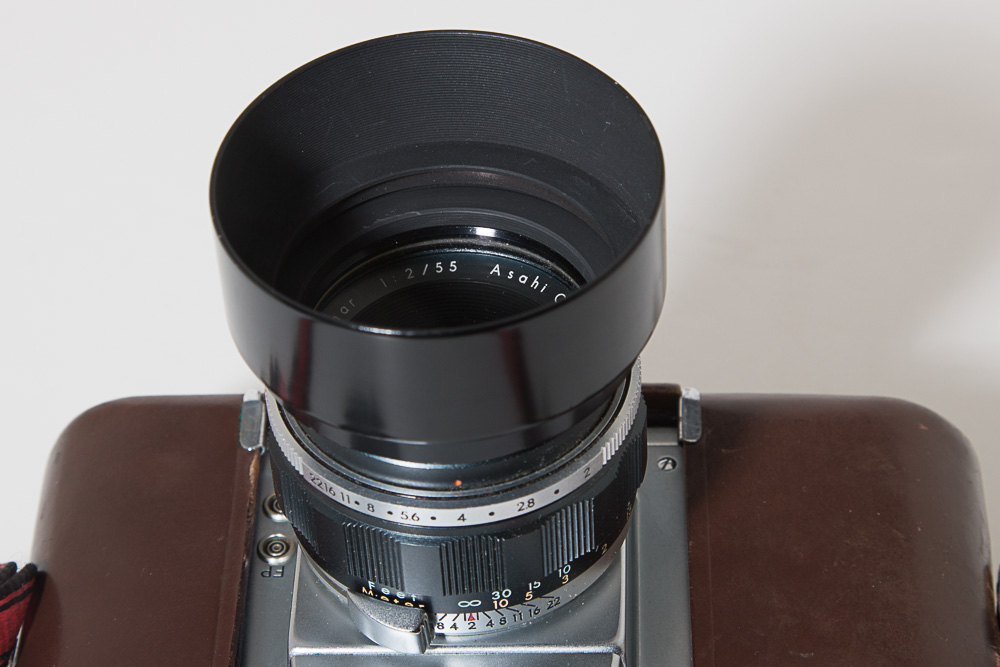 lens hood shown on lens