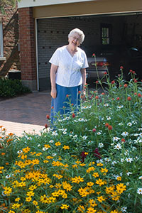 2005 front flowers 